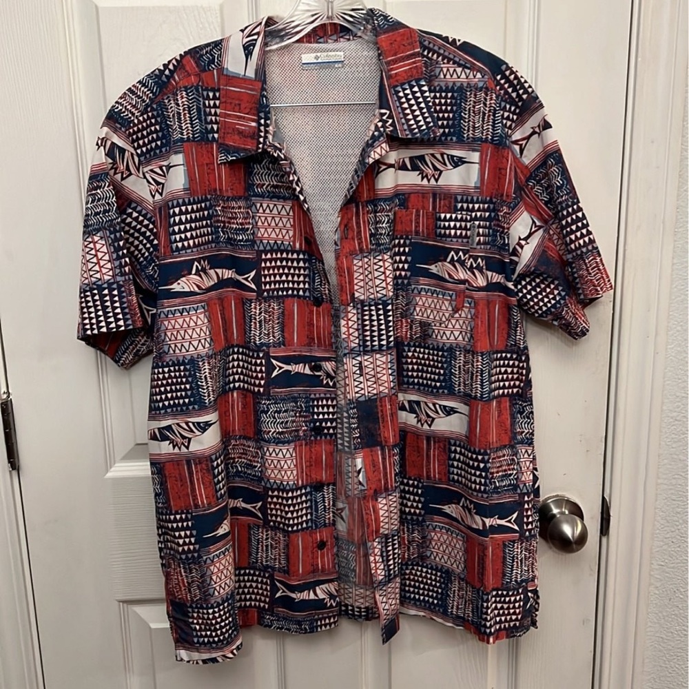 Columbia PFG Men's
Button Front